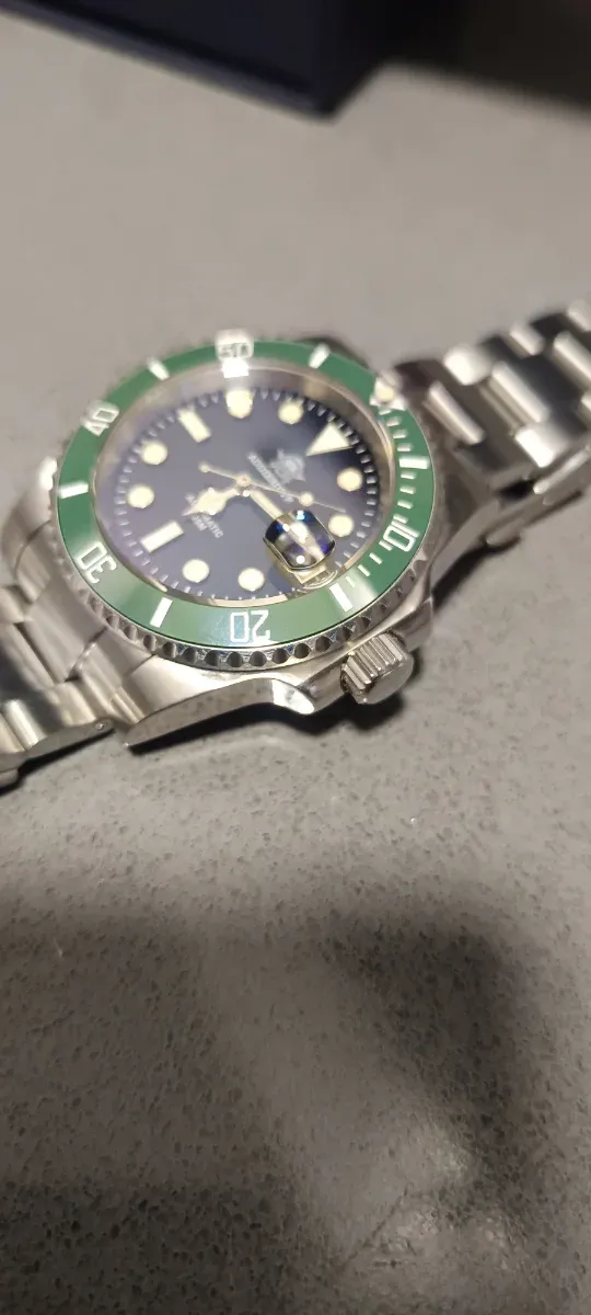 Reloj ADDIESDIVE Negro y Verde