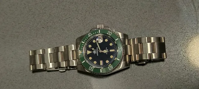 Reloj ADDIESDIVE Negro y Verde