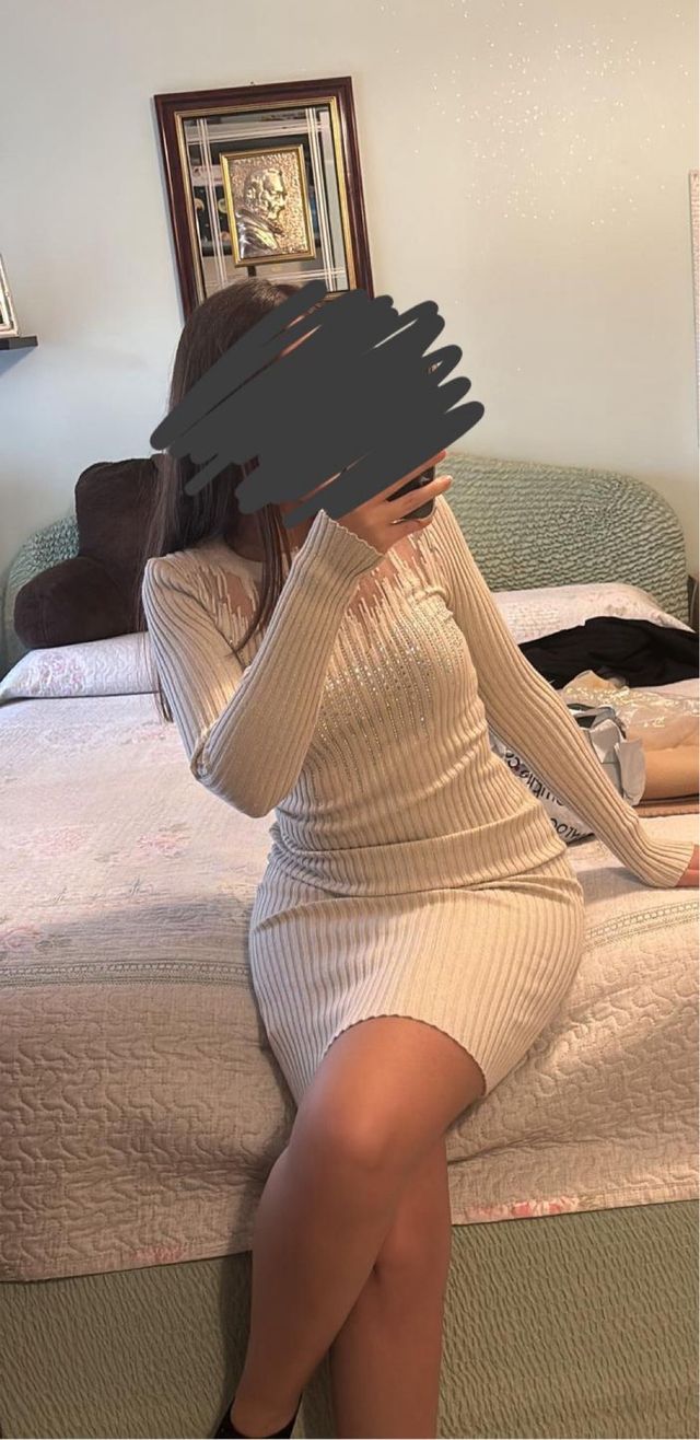 Vestito Guess Beige taglia M , ma veste S