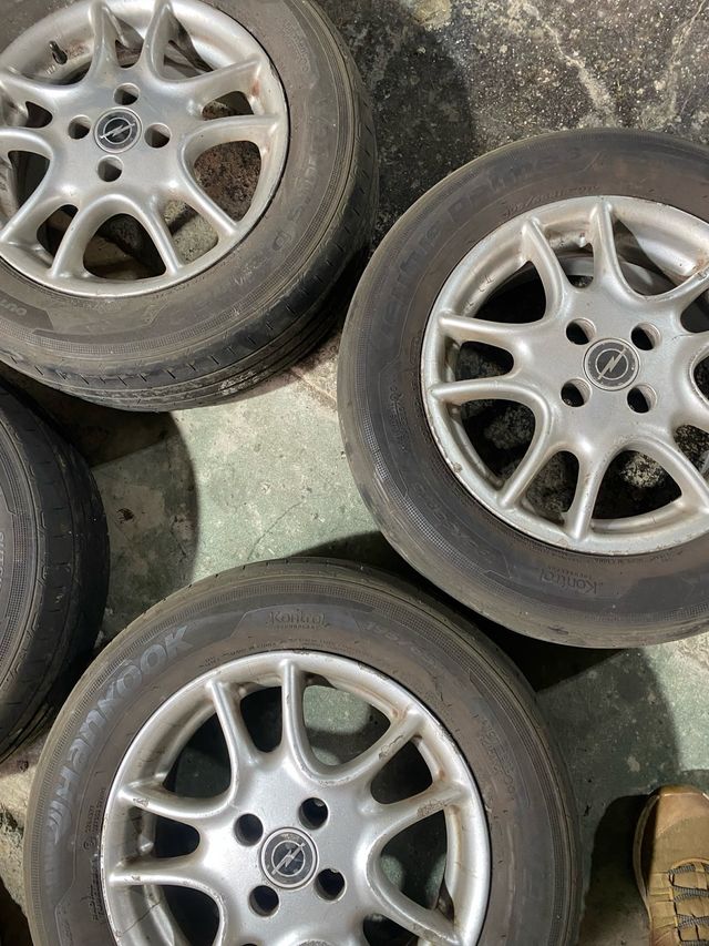 Llantas Opel (4 unidades)