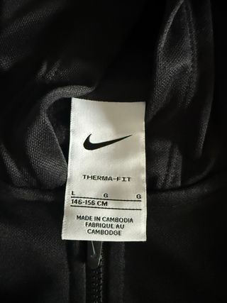 Chaqueta Nike Pro Niña Negra