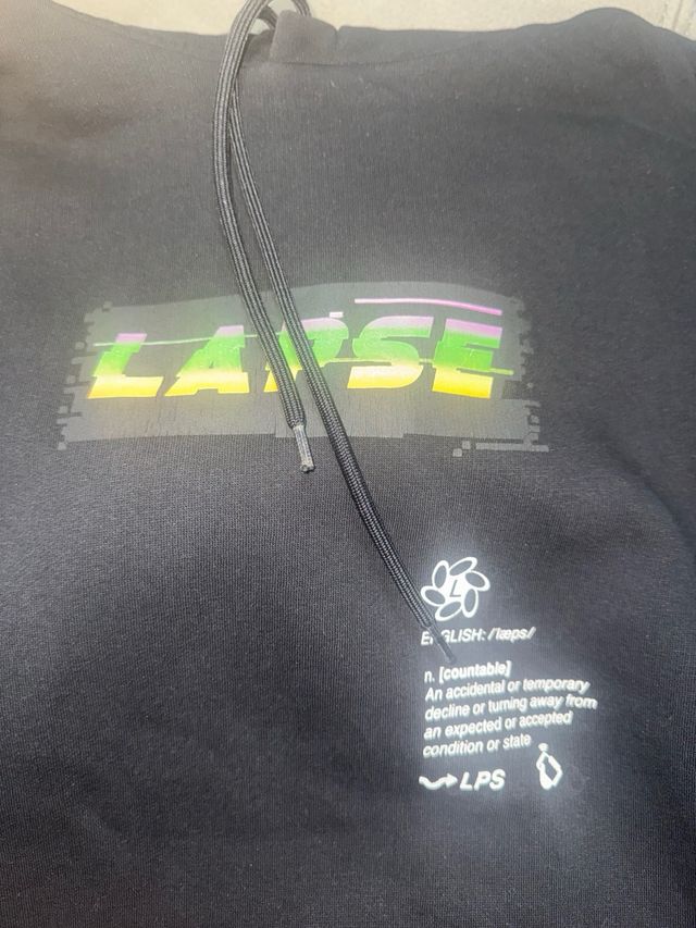 Sudadera Bershka Negra Estampado LAPSE