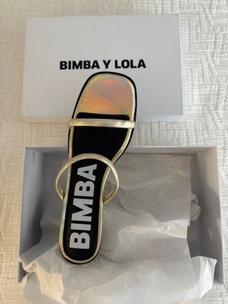 Sandalias Bimba y Lola Doradas T40