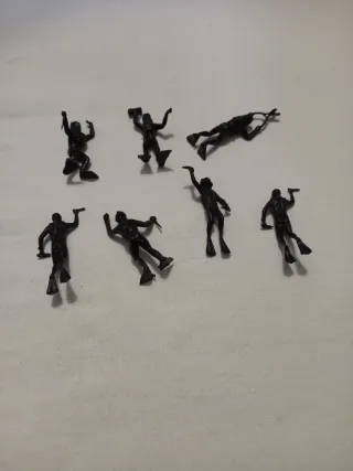 Soldatini vintage assortiti