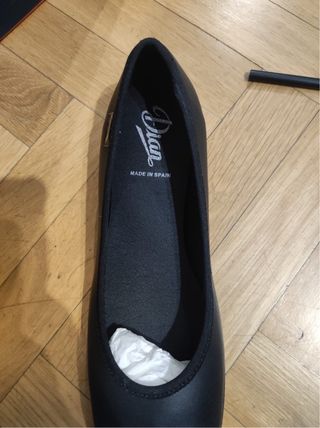 Manoletinas de cuero negro