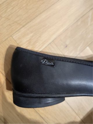 Manoletinas de cuero negro