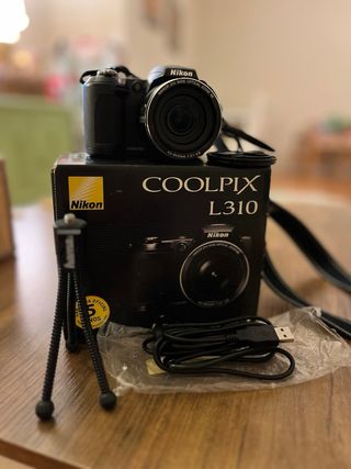 Cámara Nikon Coolpix L310 Negra