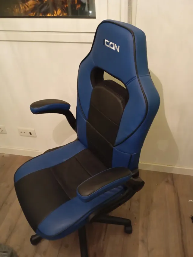 Silla gamer CON azul y negro