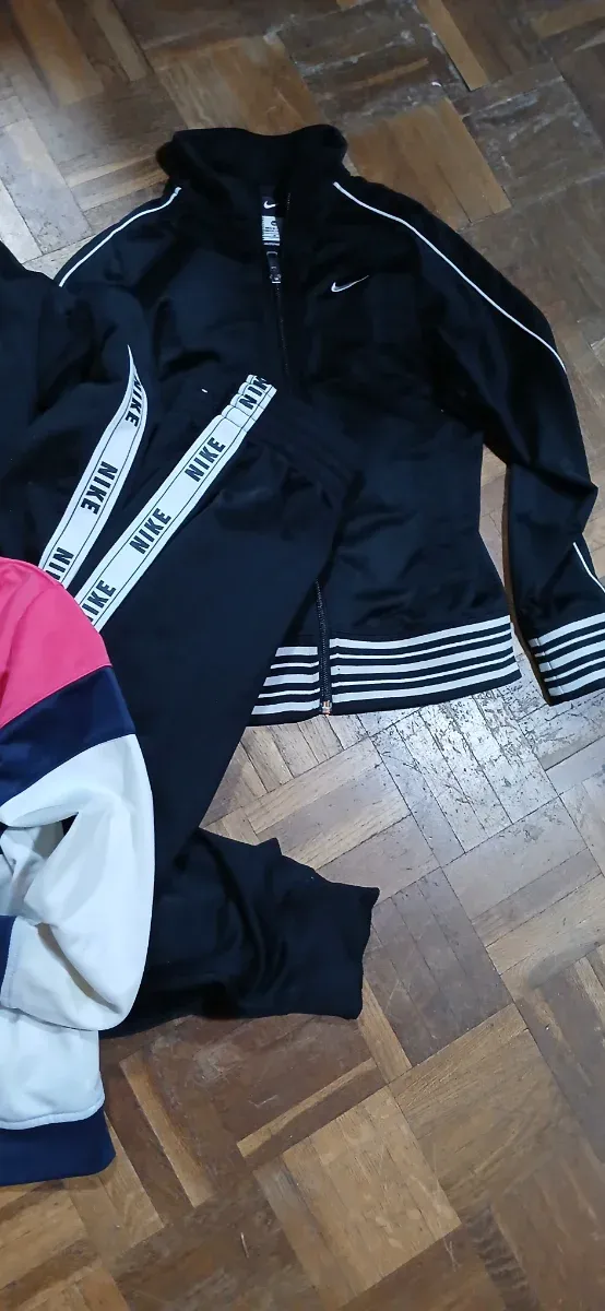 Chándal Nike Talla 8-9 Años