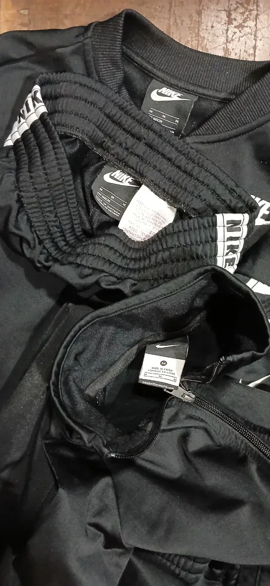 Chándal Nike Talla 8-9 Años