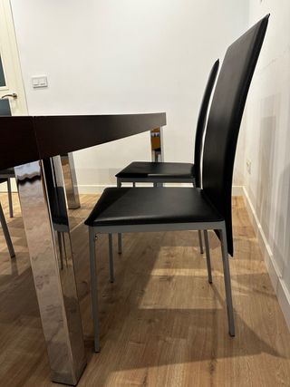 Conjunto Comedor Mesa Extensible y 4 Sillas