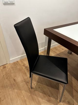 Conjunto Comedor Mesa Extensible y 4 Sillas