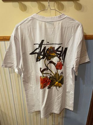 Camiseta Stussy Blanca con flores talla L