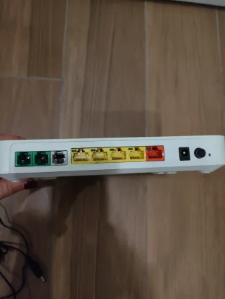 Modem ADSL con accessori