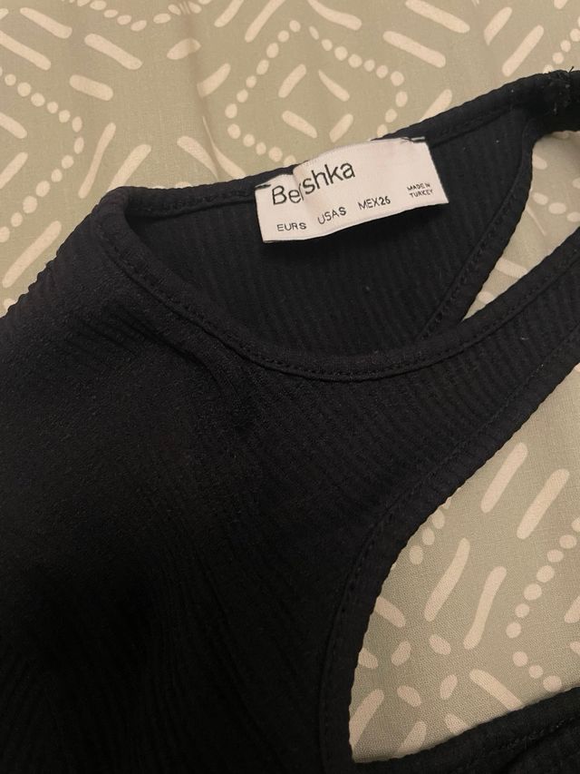 Camiseta Asimétrica