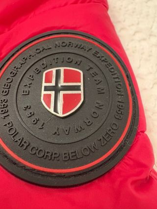 Chaqueta Geographical Norway Roja con Capucha