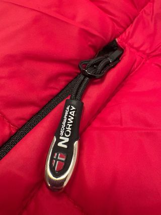Chaqueta Geographical Norway Roja con Capucha