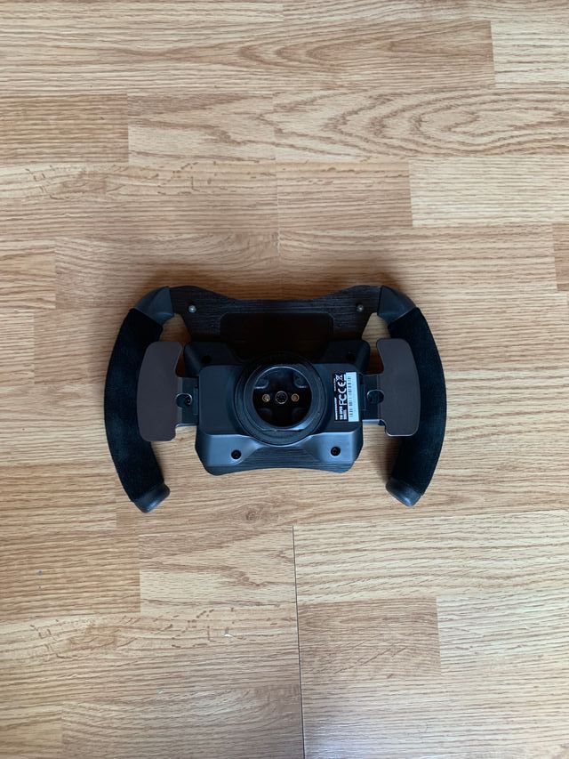 Volante de corrida Thrustmaster TS PC