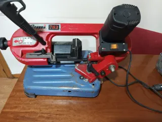 Sierra de cinta Femi 783 - 950W hoja 1335x13x0,65.