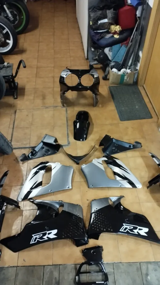 Carenado Honda CBR 900 SC28