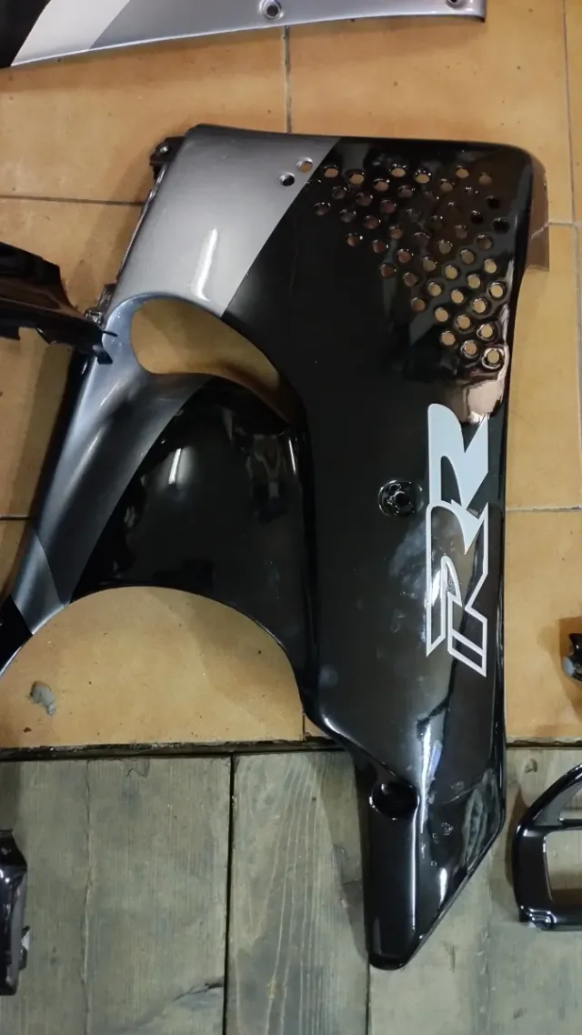 Carenado Honda CBR 900 SC28