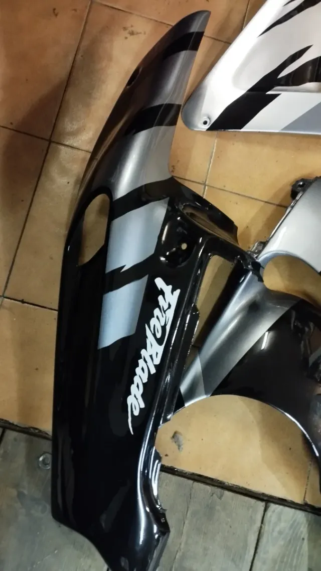 Carenado Honda CBR 900 SC28