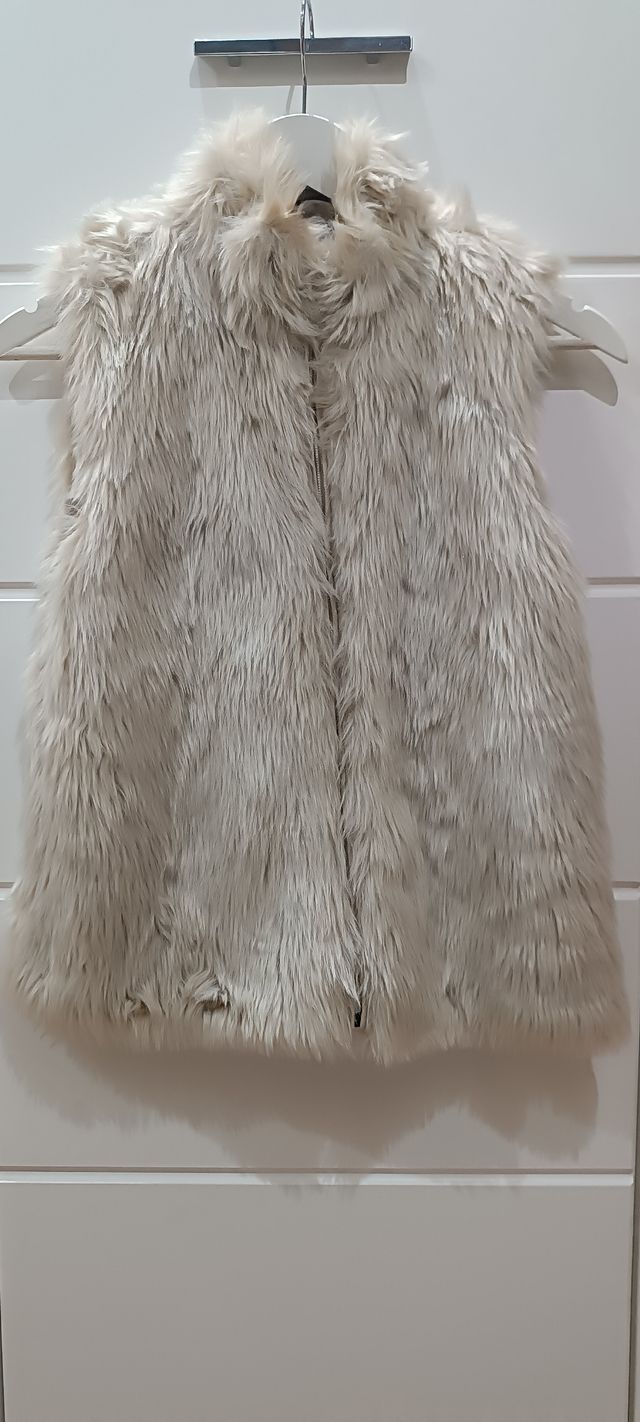 Chaleco de pelo beige