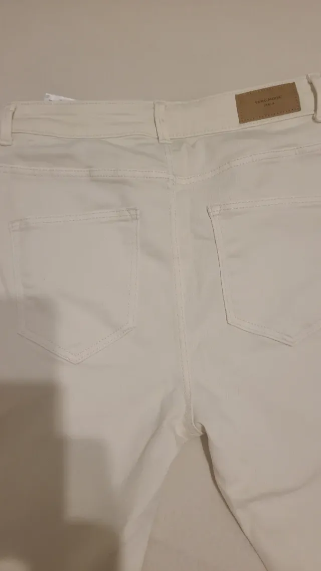 Pantalón campana Vero Moda blanco