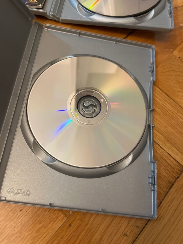 Juegos PS2: 007 Nightfire y Medal of Honor