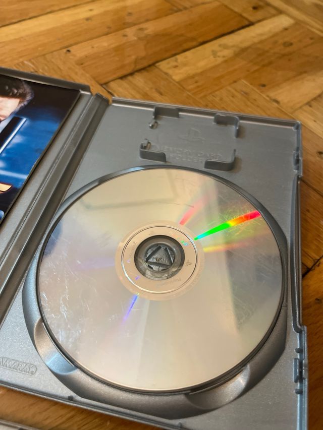 Juegos PS2: 007 Nightfire y Medal of Honor