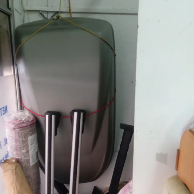 Maletero de coche con soporte