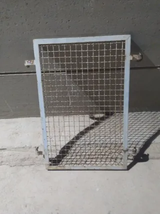 Reja metálica 60 cm x 90cm