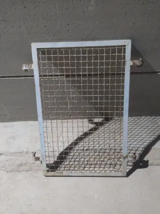 Reja metálica 60 cm x 90cm