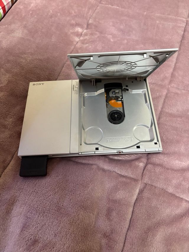 Consola PS2 Slim Plateada Completa