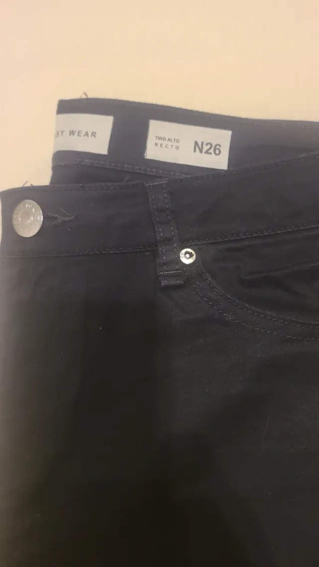 Pantalón recto negro Easy Wear