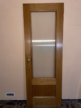 Puerta interior madera con cristal