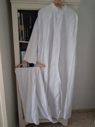 Túnica de nazareno blanca