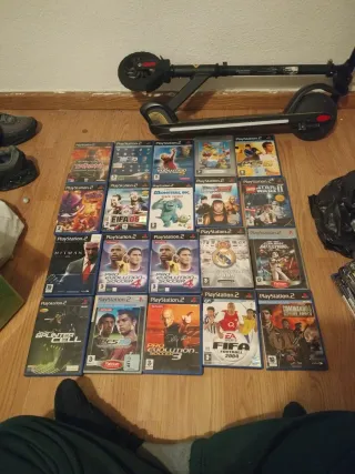 Consola PlayStation 2 con mandos y cables