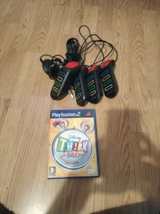 Consola PlayStation 2 con mandos y cables