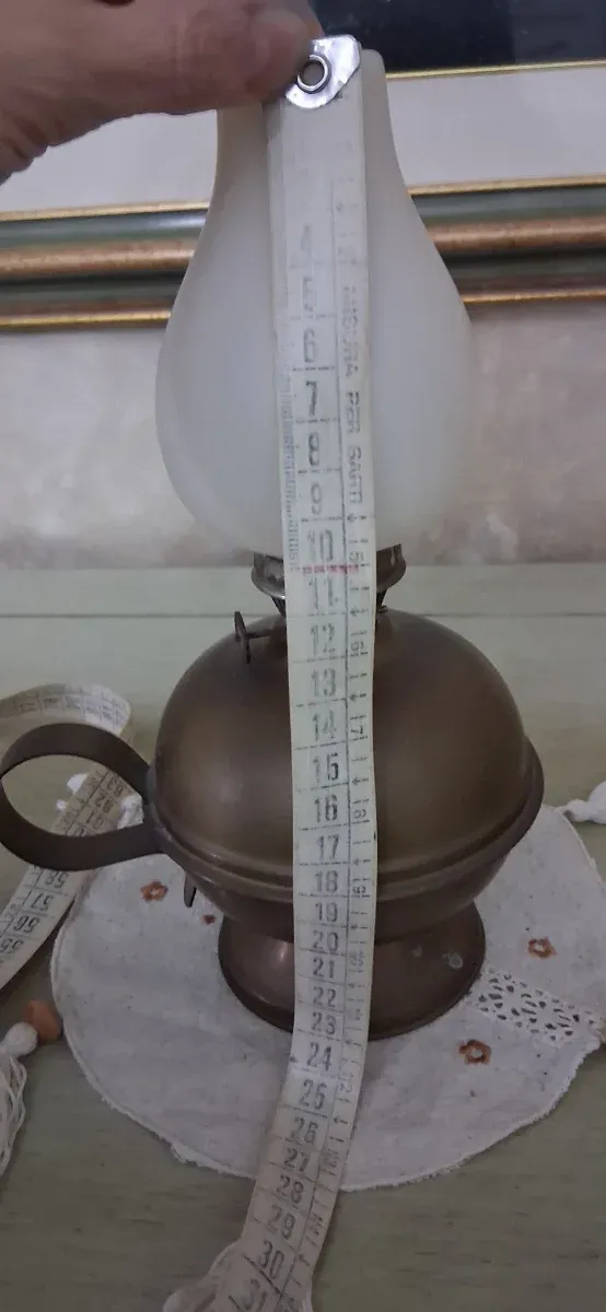 Lampada a olio vintage in ottone