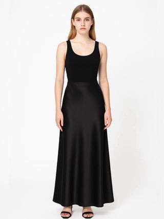 Falda larga de raso negra