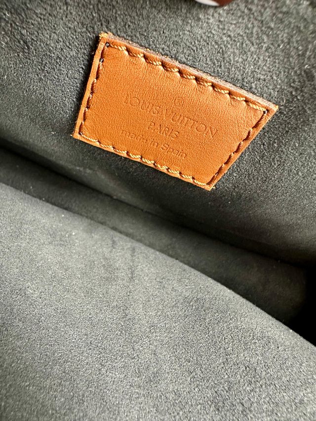 Bolso Louis Vuitton Dauphine Marrón/Dorado