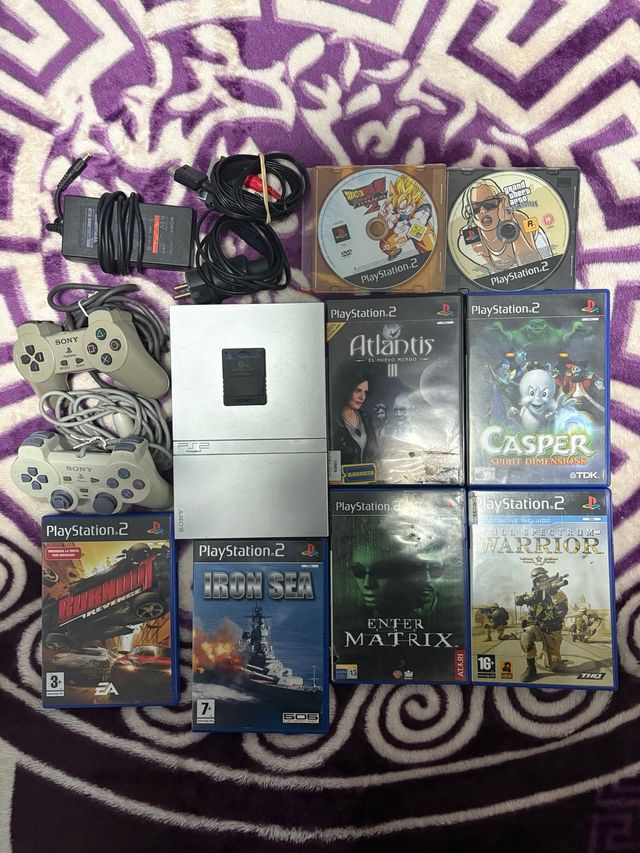 Consola PS2 + 2 Mandos + 8 Juegos