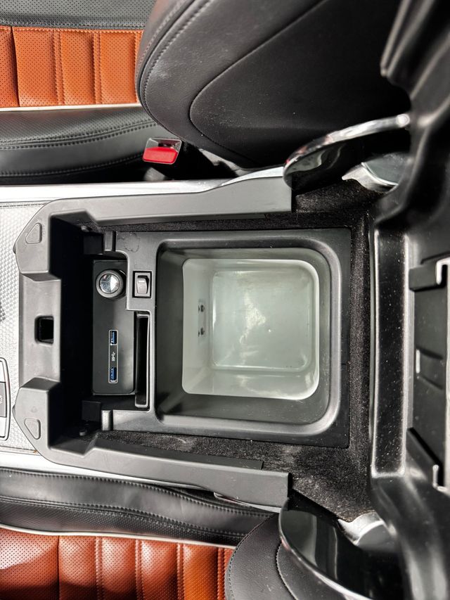 LAND-ROVER Range Rover Sport SVR 5.0 V8 SC 550CV