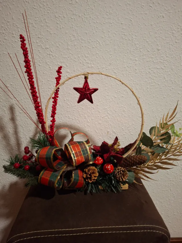 Centro de mesa Navidad aro madera estrella