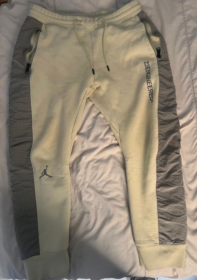 Pantalones Jordan 23 Engineered Beige/Gris