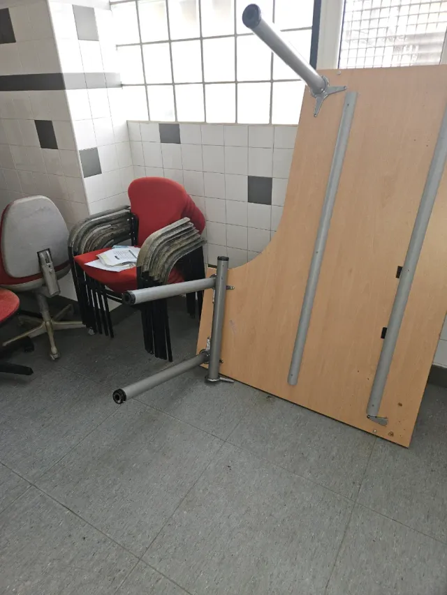 Mobiliario oficina/lonja/choco