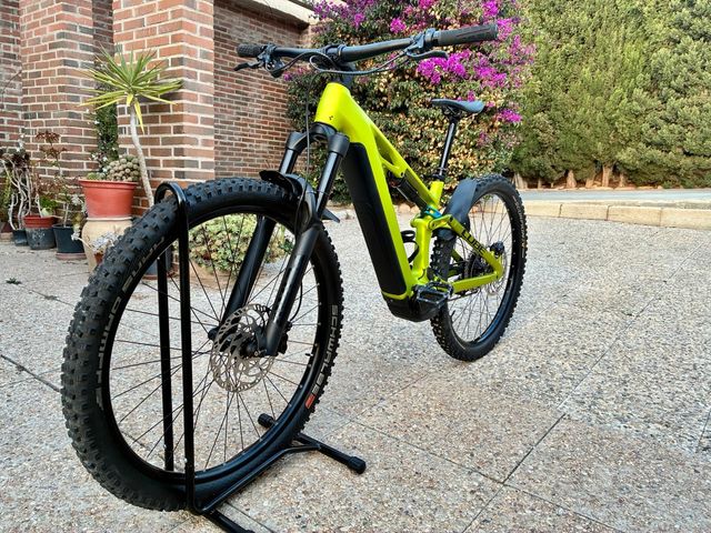 Bicicleta Cube Stereo Hybrid 144 HPC RACE talla M