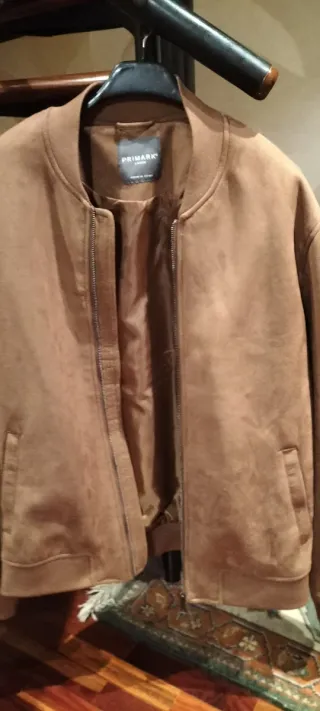 Cazadora antelina marrón Primark Talla L