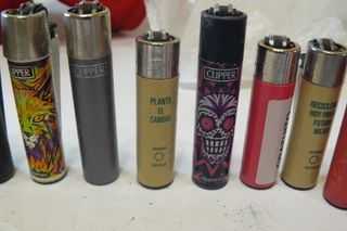 Set di accendini Clipper e Bic